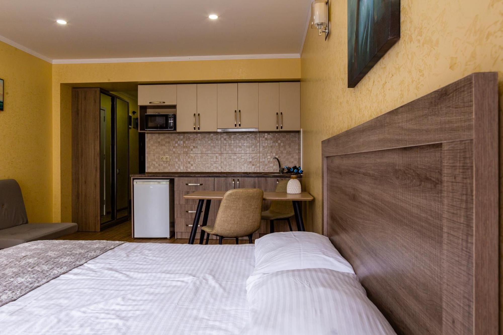 Beach Tower By G-Point Batumi Exterior photo